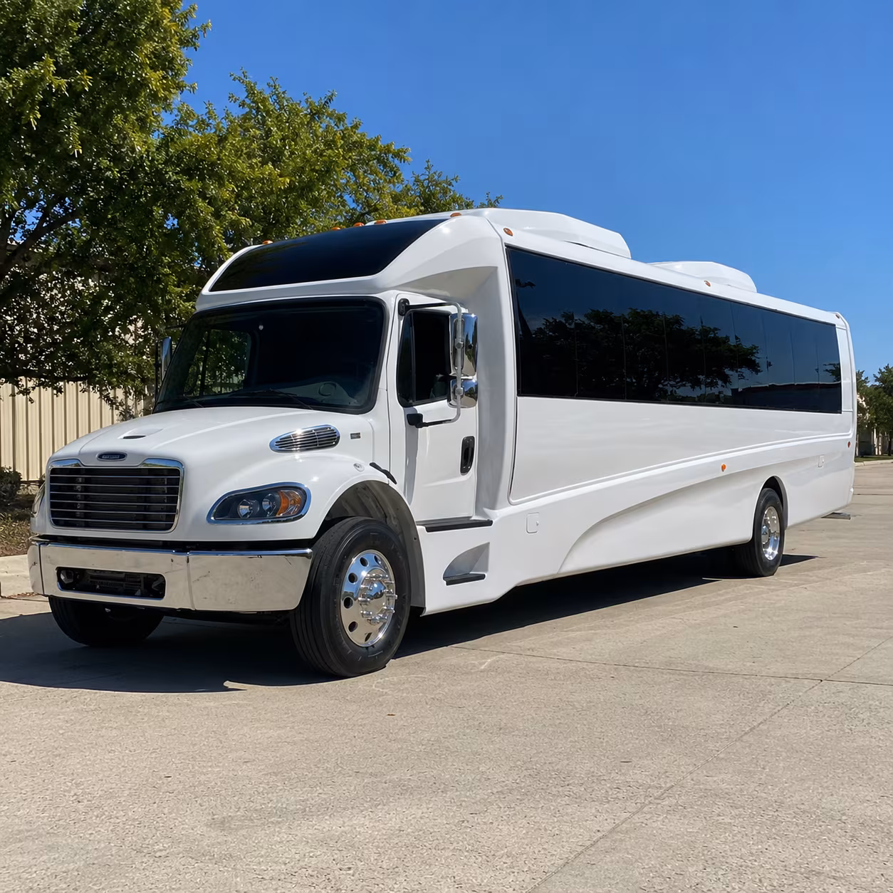 frisco 25 passenger minibus