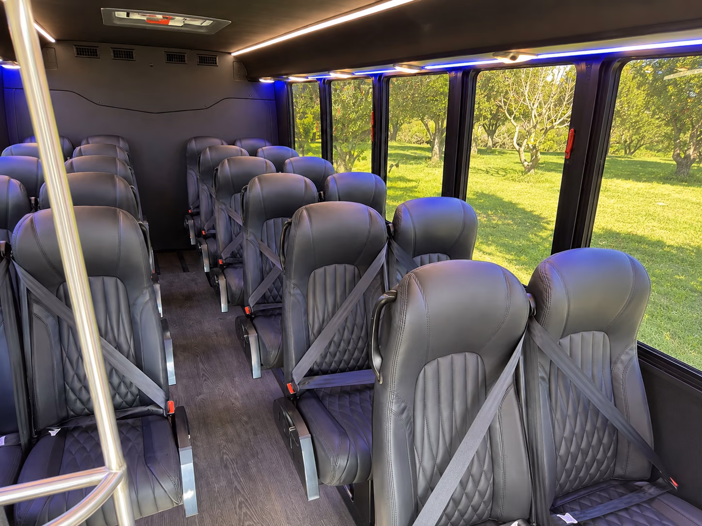 minibus and sprinter van wine tours around denton county tasting rooms